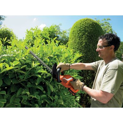 7. Akku-Heckenschere 18V, 45cm GTC1845L20-QW BLACK+DECKER