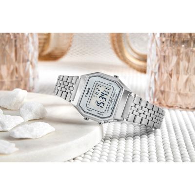 6. Damenuhr CASIO LA680WA-7DF + Box