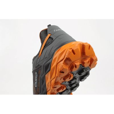 7. Flyrock Vibram Herren-Trekkingschuhe, strapazierfähig, grau-orange
