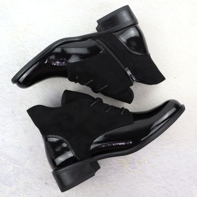 4. Gefütterte Damen-Ankle-Boots aus Lackleder, schwarz, Jezzi ASA198-15