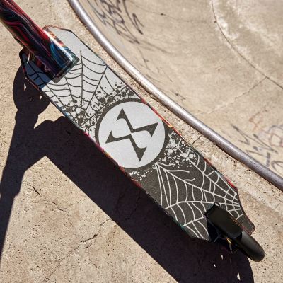 9. HS221 SPIDER TRICK SCOOTER NILS EXTREME