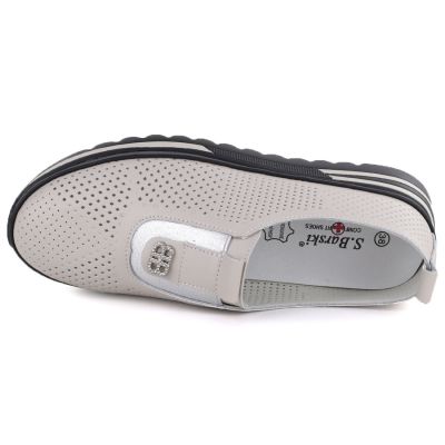 3. Damen-Lederschuhe mit durchbrochenem Muster und beiger Plateausohle, Modell S.Barski 7092