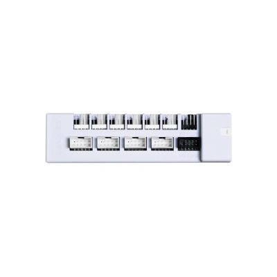 7. Lian Li EDGE HUB, 4x USB, 6x PWM - weiß