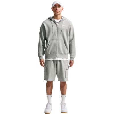 5. Nike Club Herrenshorts Grau FN3525 063