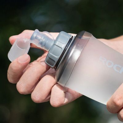 4. Rockbros 350017001 Softflask Trinkflasche 500 ml - weiß