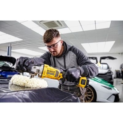 4. DeWALT DCM849P2-QW Karosseriepoliergerät
