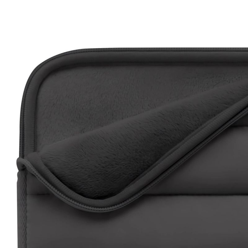 7. Tech-Protett Fluffy Laptoptasche 13-14 – Schwarz