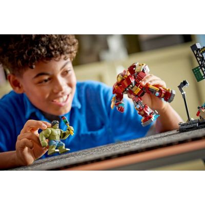 28. LEGO Marvel Super Heroes 76343