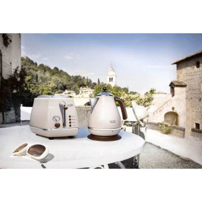 6. DeLonghi Icona Vintage CTOV 2103.BG Toaster (900W; beige)