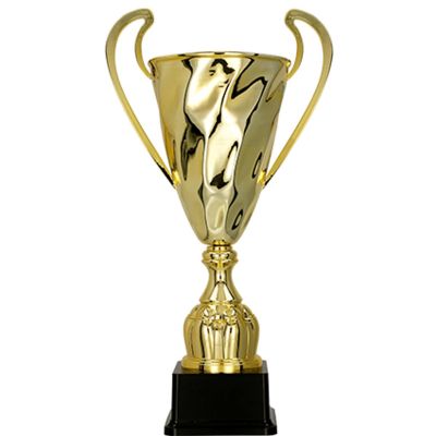 Goldener Metallbecher