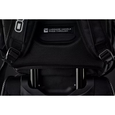 10. OGIO RENEGADE RUCKSACK RSS SCHWARZ P/N: 111059_03