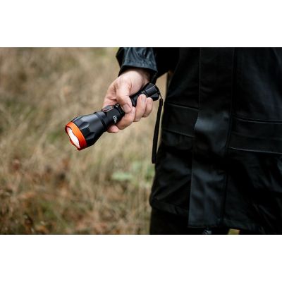3. NEO Tools 99-070 Taschenlampe