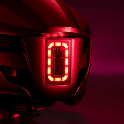 8. Rockbros ZK-077 Fahrradhelm mit integrierter multidirektionaler Beleuchtung, Größe 57–61 cm – Weiß