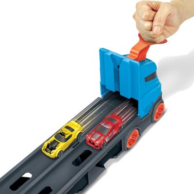 12. Hot Wheels City Racing Transporter 2in1 GVG37