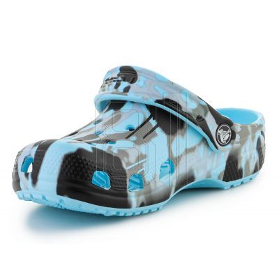 3. Crocs Classic Spray camo Clog Jr 208305-441