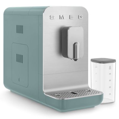 3. SMEG BCC13EGMEU Kaffeemaschine