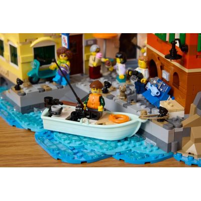 LEGO Ideas 21359 Italienische Riviera