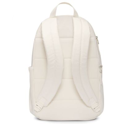 4. Nike Heritage Eugene 2.0 Winterrucksack IH7955-030