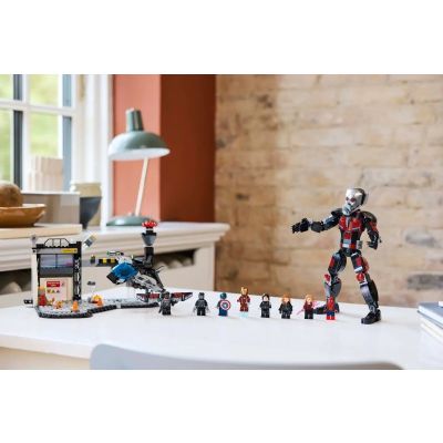 11. LEGO MARVEL SUPER HEROES 76314 Captain America: Civil War Battle