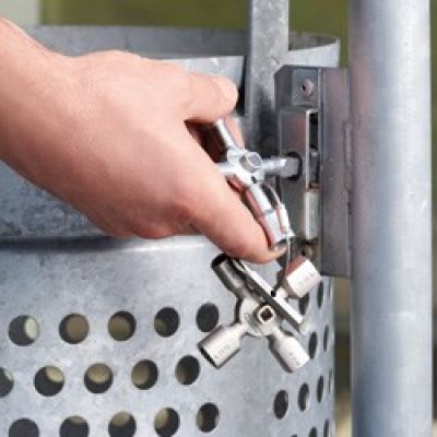 7. Knipex 00 11 01 Schaltschrankschlüssel und Werkzeug