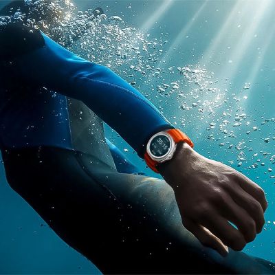 12. Spigen WBS2 Armband für Samsung Galaxy Watch 40/44/46 mm – Orange