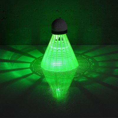 5. Federball Badminton Nylon LED 3 Stück ENERO