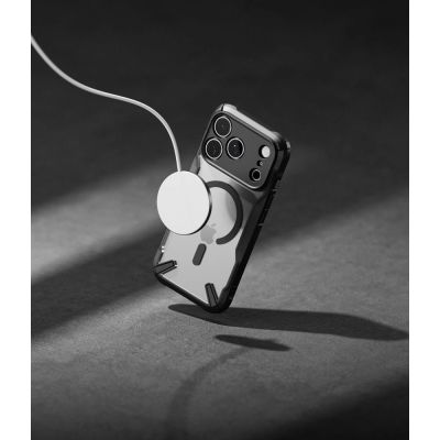 10. Ringke Fusion X Magnetische MagSafe Hülle für iPhone 18 Pro Max / 17 Pro Max – Schwarz
