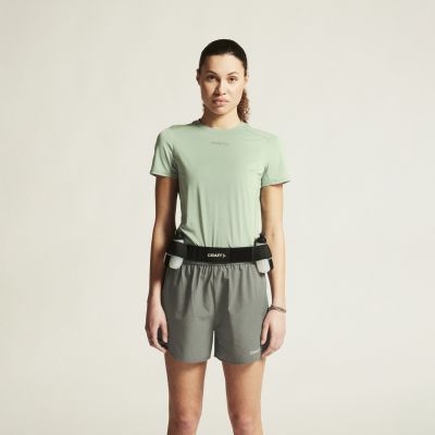 4. Craft Adv Essence SS Tee 2 W 92800660112