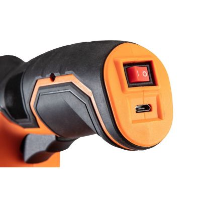 3. NEO Tools 16-050 Hefter