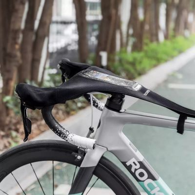 5. Rockbros D78 Schweißüberzug mit Tasche und Sichtfenster für das Handy – Schwarz