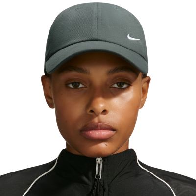 5. Nike Club Baseballkappe Olive FZ5698 303