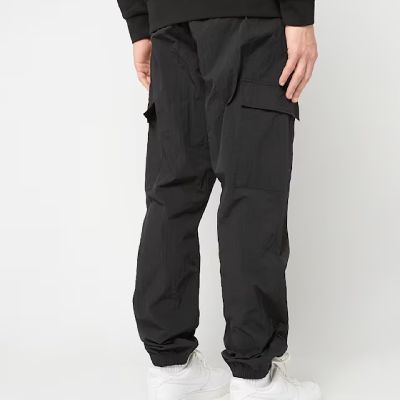 2. Lacoste Herren-Jogginghose aus gewebtem Cargo-Material, Schwarz - XH5121-00-031