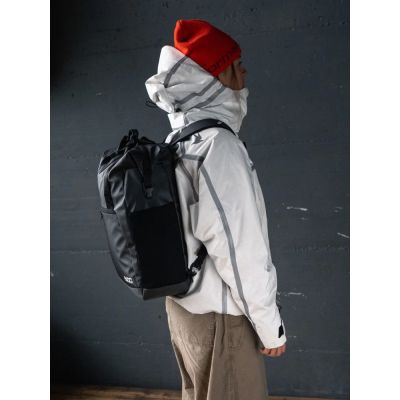 4. EVOC Tote Rucksack 18 Carbongrau - Schwarz