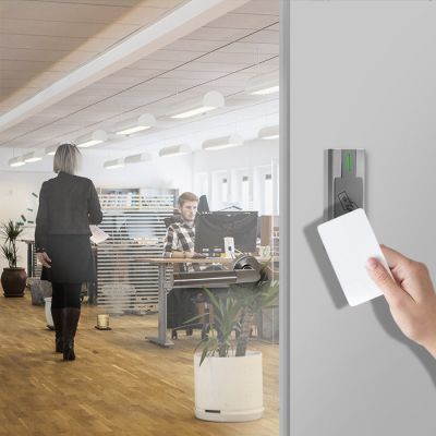 4. QOLTEC RFID-Näherungskarten- und Schlüsselanhängerleser | Metallgehäuse