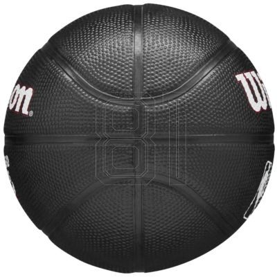 7. Wilson Team Tribute Chicago Bulls Mini Ball Jr WZ4017602XB