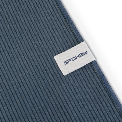 7. Schnelltrocknendes Handtuch mit praktischen Magneten Spokey MAGNET