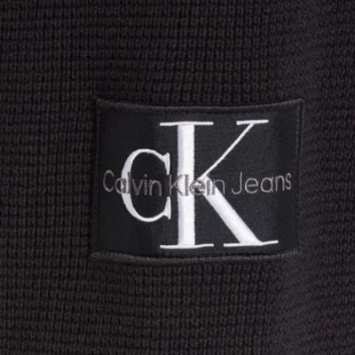6. Calvin Klein Jeans Badge M J30J324327 Pullover 