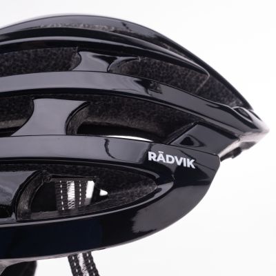 5. PELETON Helm