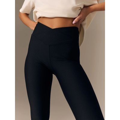 6. Damen-Leggings aus Rippstrick 4F 4FRSS26TTIGF328-20S