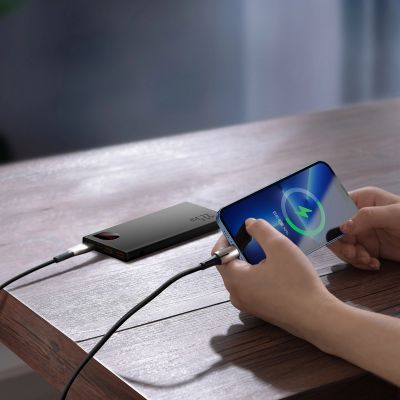 10. Baseus Adaman Metal Power Bank mit Schnellladung 10000 mAh 22,5 W (Overseas Edition 2021) Schwarz