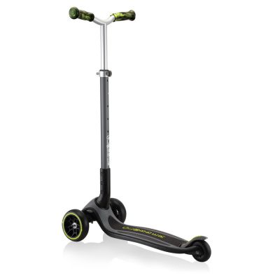 17. Globber Master Prime 3-Rad-Scooter / Schwarz - Limettengrün 664-106