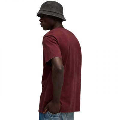 4. Puma Ess Elevated Relaxed Wash Tee Burgunderrot 688048 96