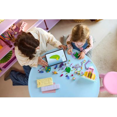 8. LEGO Gabis Katzenhaus 11205 Süßer Berg und Kittys Garten