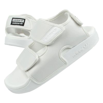 13. Adidas Adilette U EG5026 Sandalen