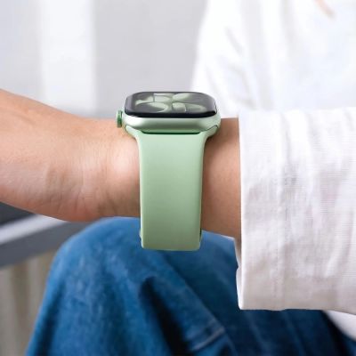 6. Tech-Protect Silikonarmband für Apple Watch 40/41/42 mm – Hellgrün