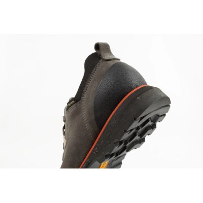 7. Aku Bellamont Gore-Tex Herren-Wanderschuhe, robust, Grau