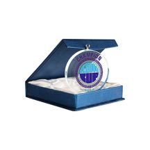 Glasmedaille mit Etui und Luxorjet-Aufdruck