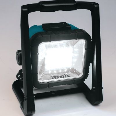 11. Bauleuchte 14,4/18 V/230 V LED DML805 MAKITA