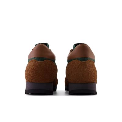 5. New Balance UALGSBG Schuhe