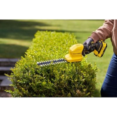 26. STANLEY STCSS20B-XJ Akku-Gartenschere 20 cm